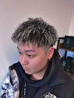 ホワイトメッシュ×ツイストパーマ