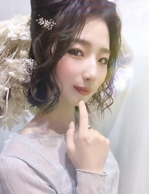 メイク+ヘアセットで可愛く♪