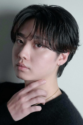 骨格診断　ウェーブ　フェザーショート　センターパート