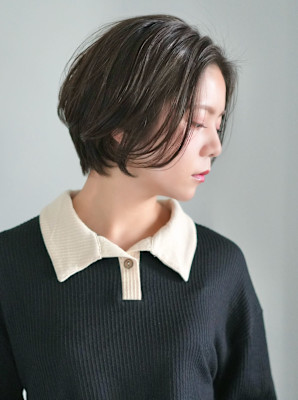 前下がりショート・ボブ/絶壁解消/前髪あり/40代