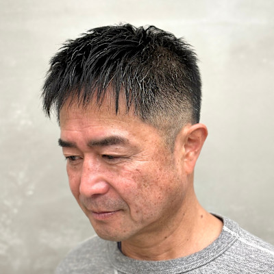 ビジネスマン場面にも強いミドルフェード