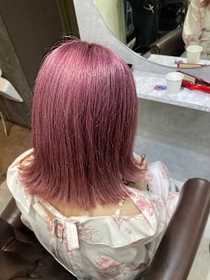 外はねピンクカラー