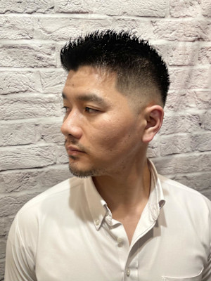 スキンフェード×束感ソフトモヒカンショート