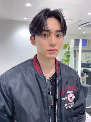 韓国風センターパートカルマヘア