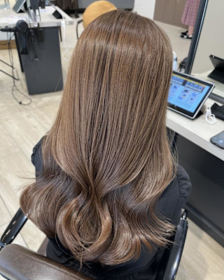 Mako / マロンベージュ ブリーチなし 透明感カラー