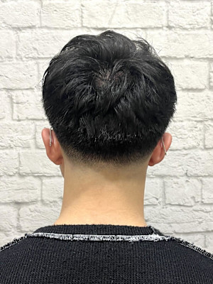 メンズ／ローフェード／アップバング／ショート／刈り上げ