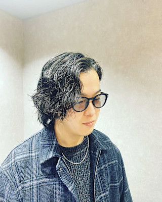 20代/30代/40代/50代/ツイストスパイラル/パーマ