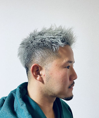 20代☆シルバーハイトーンショート♪