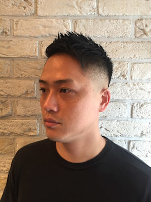 モヒカン風フェードカット