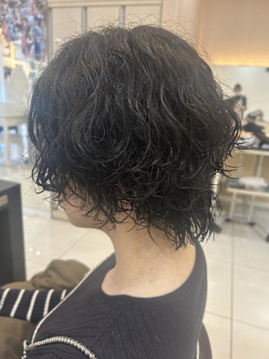 ウルフヘアとパーマの相性抜群です！
