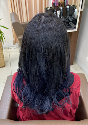 裾カラー　ブルー