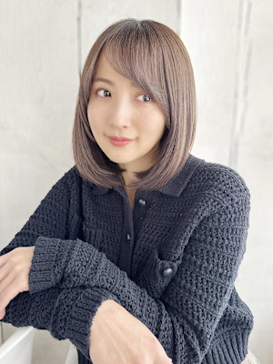 大人可愛いナチュラルボブスタイル