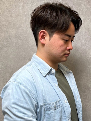 刈り上げ ツーブロックマッシュ ブラウン ダウンパーマ