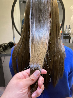 髪質改善ミネコラトリートメント