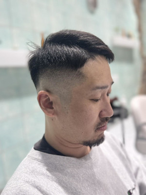 メンズカット　スキンフェード