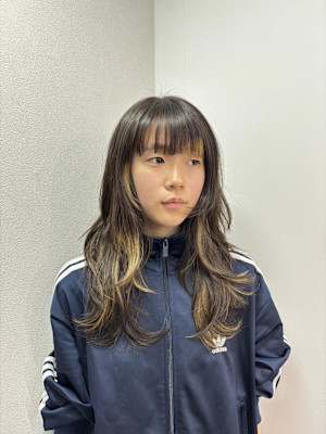 デザインカラー/レイヤーカット/ウルフカット/ハイライト