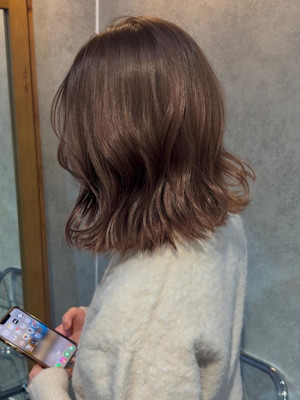 ○大人可愛いベージュボブ