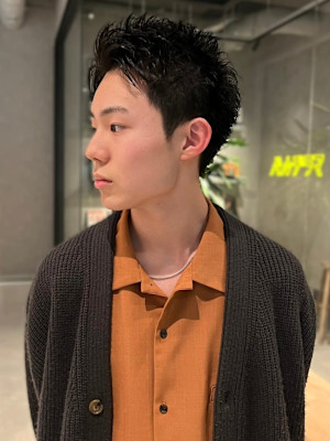 スパイキーショート アップバング 眉毛カット 20代30代