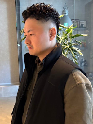 ベリーショート 波巻きスパイラル 刈り上げ アップバング