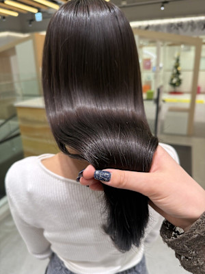 【1回で変わる髪質改善ストレートで毎日を快適に】