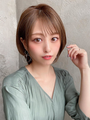 美髪大人ショート丸みマッシュショートイメチェン分け目なし