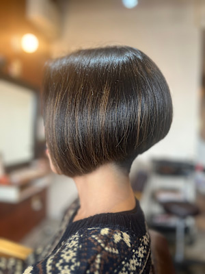 ショートボブ