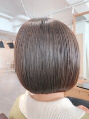 プツッと切りっぱなしボブ