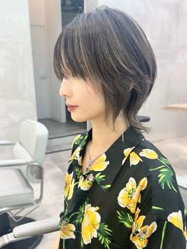 コントラストハイライト×ネオウルフ　ウルフカット　ネオウルフ