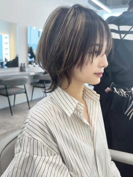 ウルフ×コントラストハイライト　ウルフカット　ショートウルフ