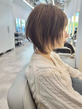 No stylingでもくびれがきれいなウルフカット　　ウル