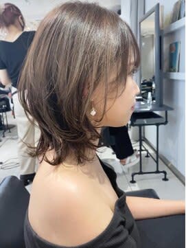 ネオウルフ×オフィスハイライトボブウルフウルフカット