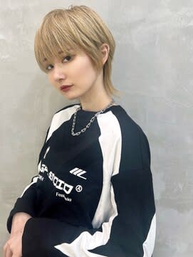 金髪×ショートウルフ　ウルフカット　ネオウルフ