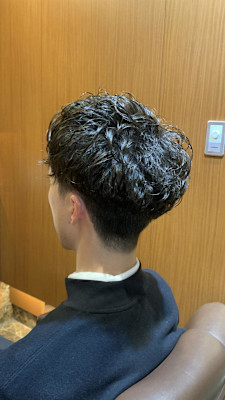 メンズパーマ　ツーブロック