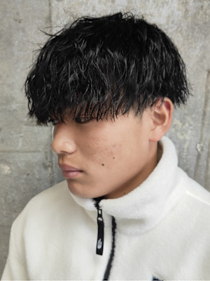 ツイストスパイラルパーマ 刈り上げツーブロック マッシュ