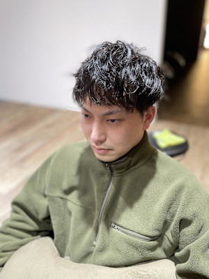 初パーマはツイスパ【ARCH片山】