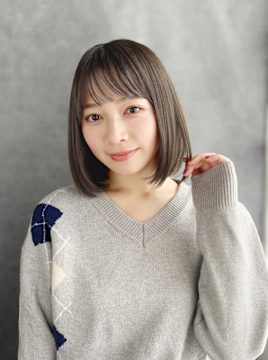 ショートヘア/イルミナカラー/ヘッドスパ/酸熱トリートメント