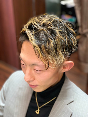 ツーブロックかきあげフェードスタイル