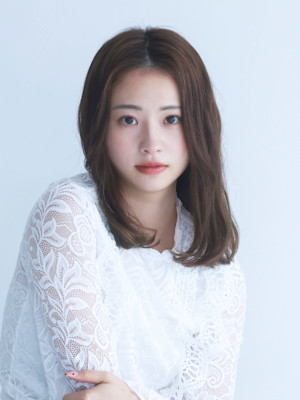 サラ艶ロングレイヤー×外国人風艶感カラー