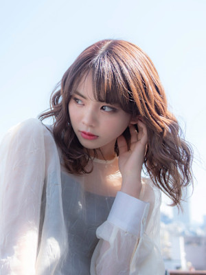 春を先どり透明感カラー×ゆるふわウェーブ