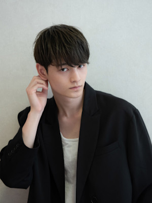 秋冬オススメダークカラー×韓国風スタイリング