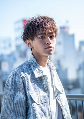 【ソフトツイストマッシュ】×【フェザー刈り上げパーマ】