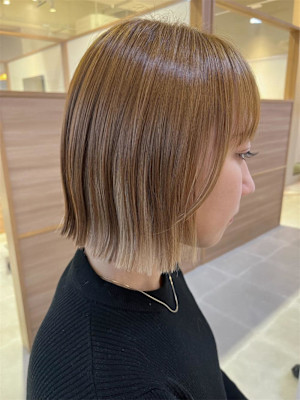 ベージュグラデーションボブ