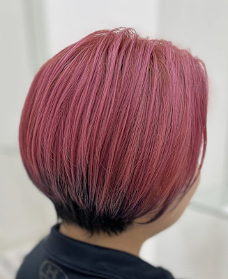 【デザインカラー×ショートスタイル】