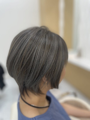 白髪ぼかしハイライトスタイル