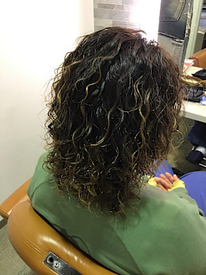 スパイラルパーマ