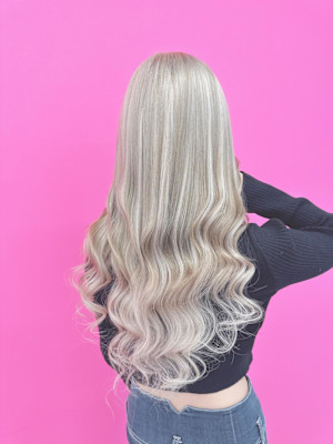 黒染め履歴からハイトーンに大変身！