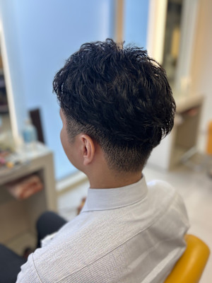 ビジネスマン向けツイストパーマ