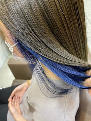 インナーカラー　ネイビーブルー