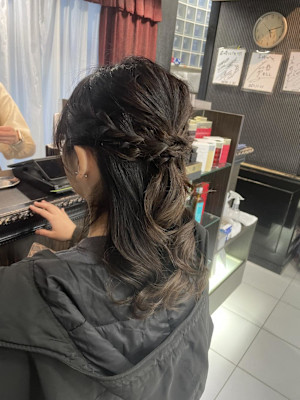 ハーフアップ【錦糸町北口】ayaka