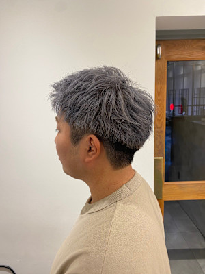 メンズカット/眉カット／ハイトーン/ブリーチ/シルバー